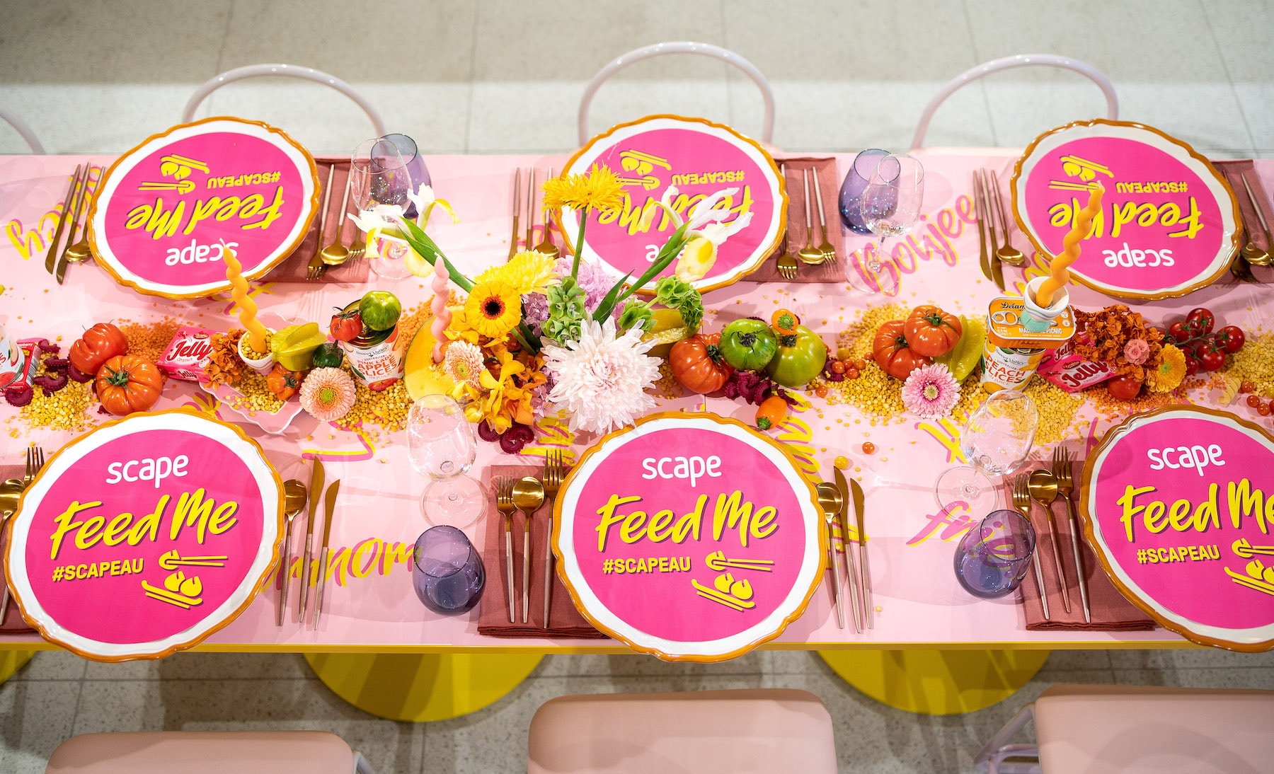Tiktok Tablescape styling by Rainy Sunday Tiktok Tablescape styling by Rainy Sunday